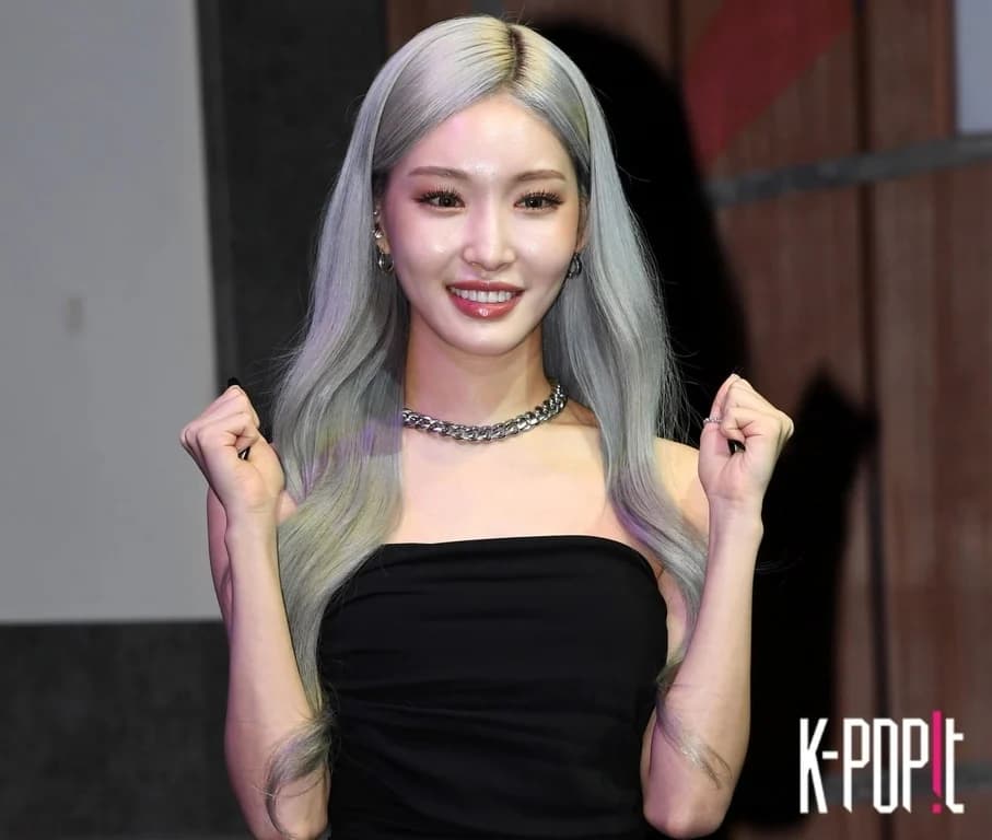 Chungha Says Friends Joke She Got 'Face Contouring' After Sharp Change in Appearance