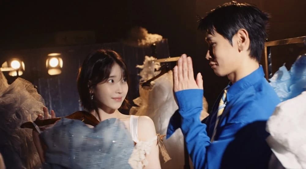 Crush and IU Lock Eyes in Romantic Moment, Spark Curiosity About "seesaw"
