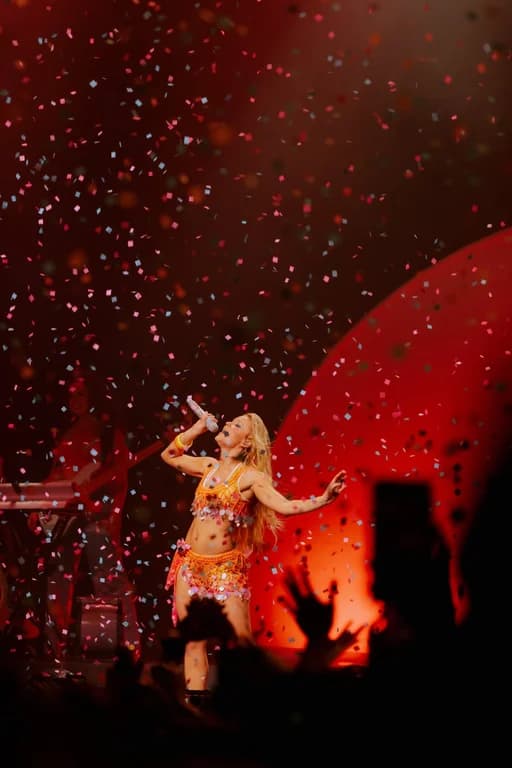 Zara Larsson's 'Midnight Sun' Tour Shows Seoul a Pop Star at Her Best