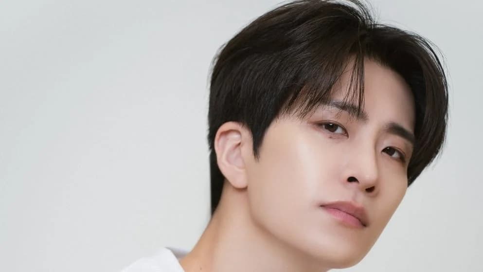 GOT7's Youngjae Marks Birthday With $7,000 Donation to Rescue Dogs