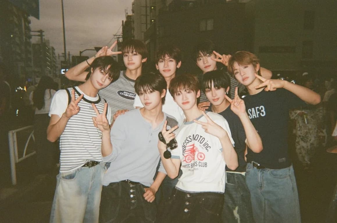 YUHZ Connects the Stars for First EP "B" Five Months After Debut