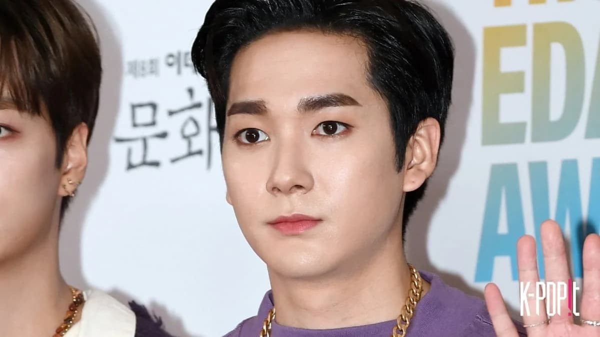 After 15 Years as an Idol, NU'EST's Aron Now Has a 9-to-6 Office Job
