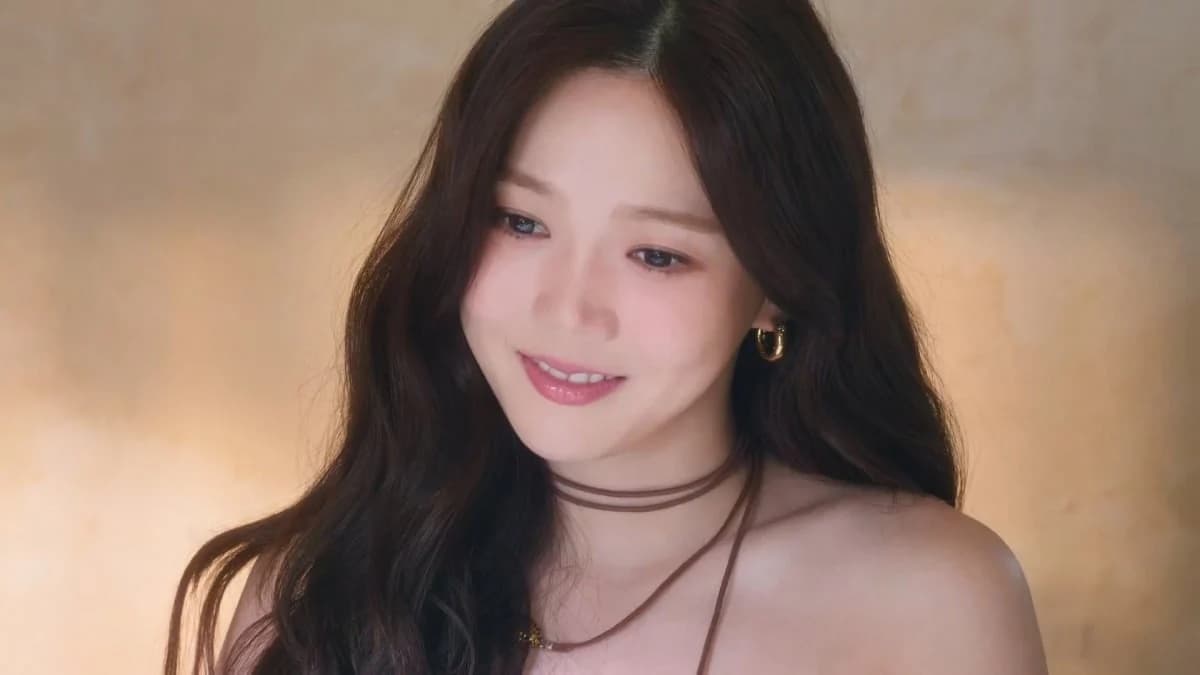 OH MY GIRL's Hyojung Sets Solo Debut EP and First Live Shows in Seoul, Tokyo