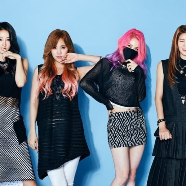 D.HOLIC