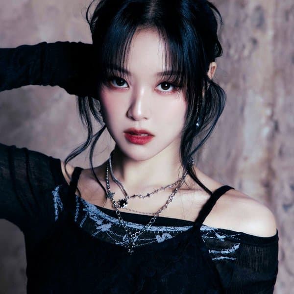 HyunJin (Loossemble, LOONA
