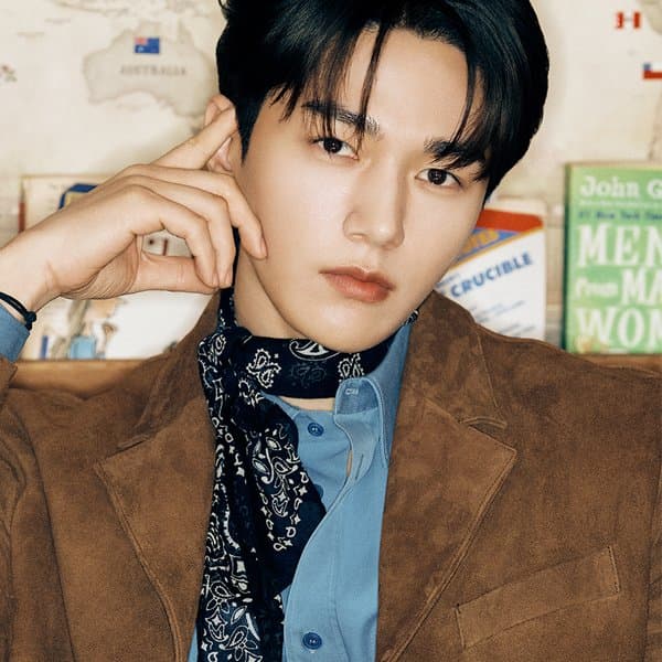 L  / Myungsoo (명수)