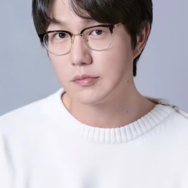 Sung Si Kyung