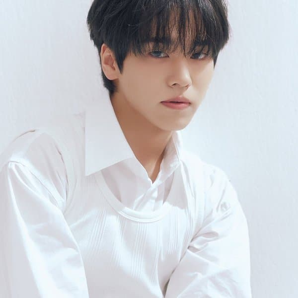 Yuto  [formerly U (유)]