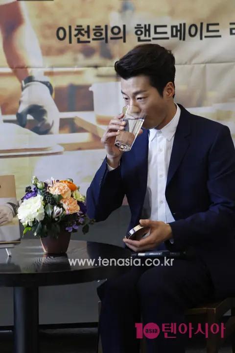 Gu Hye-jung — Lee Cheon-hee The Man Who Makes Furniture Press Conference