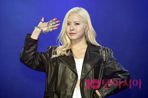 Kim Ye-rim — Showcase