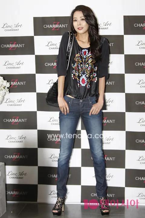 Han Go-eun — Launch