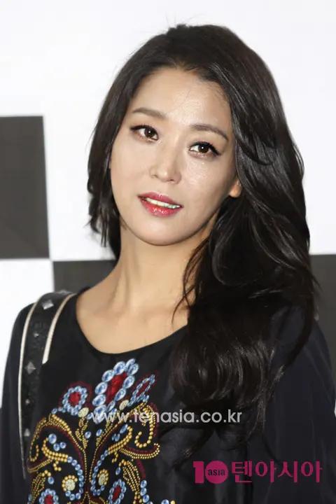 Han Go-eun — Launch