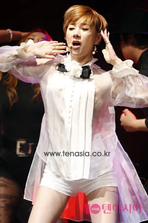 Seo In-young — Showcase