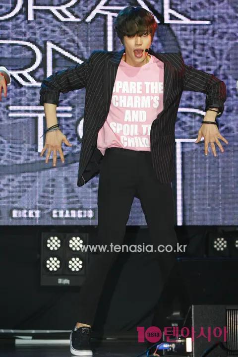 Niel (TEEN TOP) — Showcase