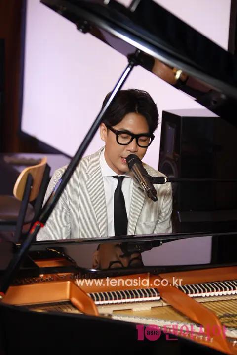 Jung Jun-il — Listening Session