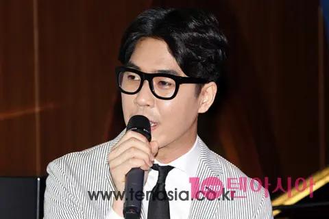 Jung Jun-il — Listening Session