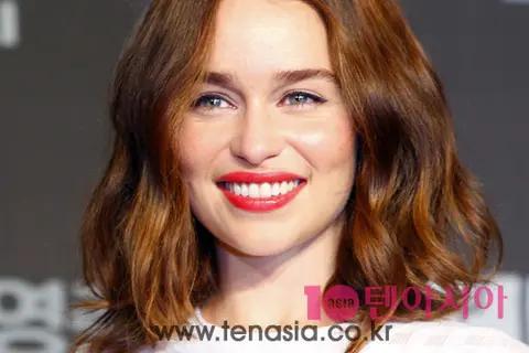 Emilia Clarke — Terminator Genisys Press Conference