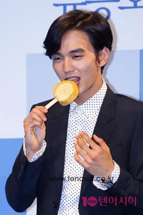 Yoo Seung-ho — Petit Chel Launch