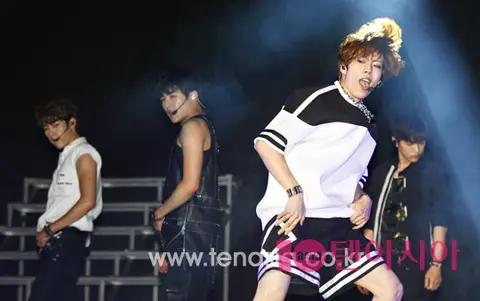 INFINITE — Showcase