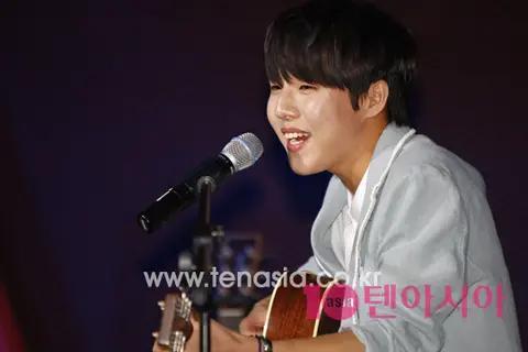 Yu Seung-woo — Showcase