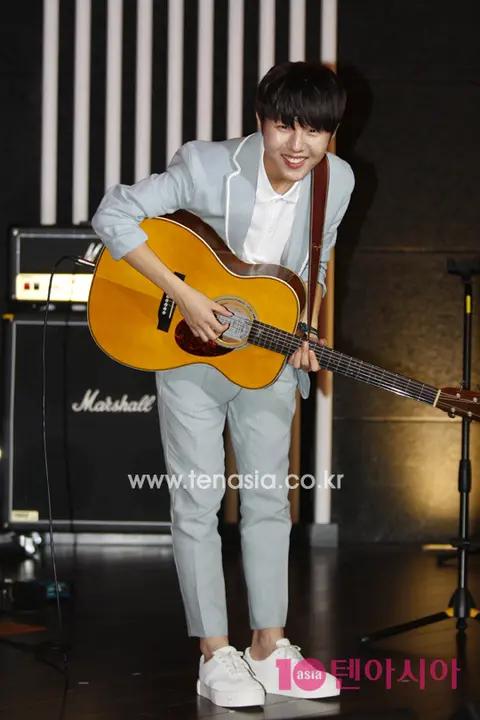 Yu Seung-woo — Showcase