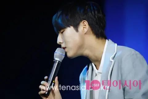 Yu Seung-woo — Showcase