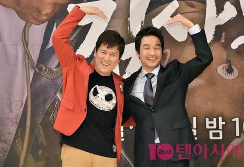 Byun Woo-min, Han Suk-kyu — Romantic Doctor, Teacher Kim