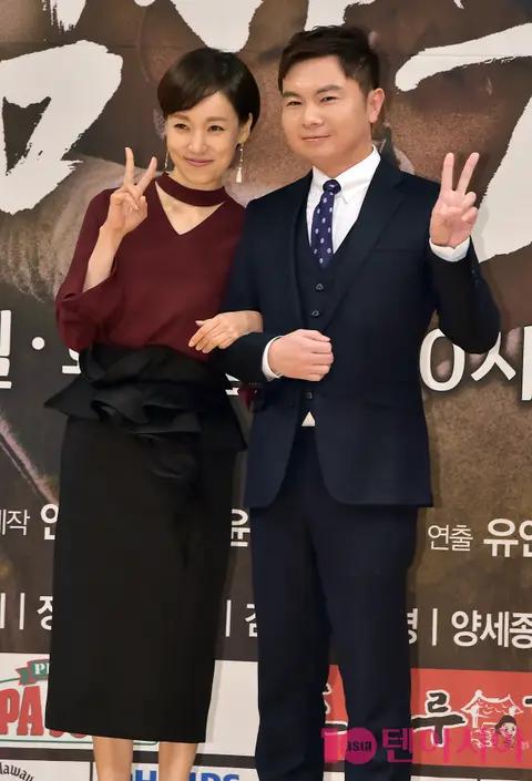 Jin Kyeong, Im Won-hee — Romantic Doctor, Teacher Kim
