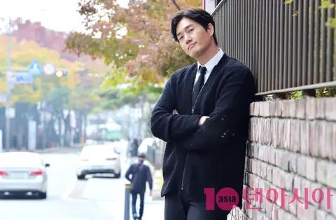 Yu Ji-tae — Interview