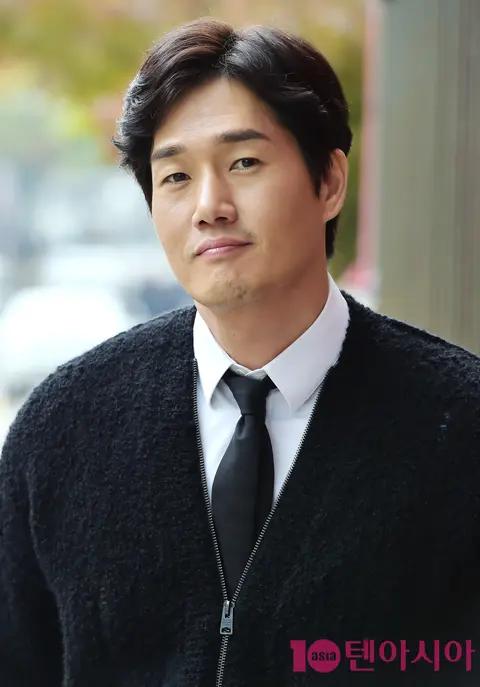 Yu Ji-tae — Interview
