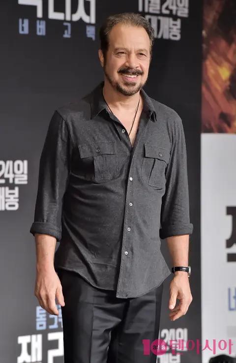 Edward Zwick — Jack Reacher Press Conference