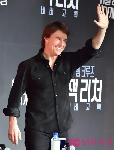 Tom Cruise — Jack Reacher Press Conference