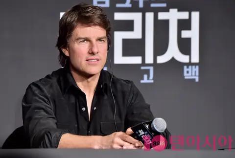 Tom Cruise — Jack Reacher Press Conference