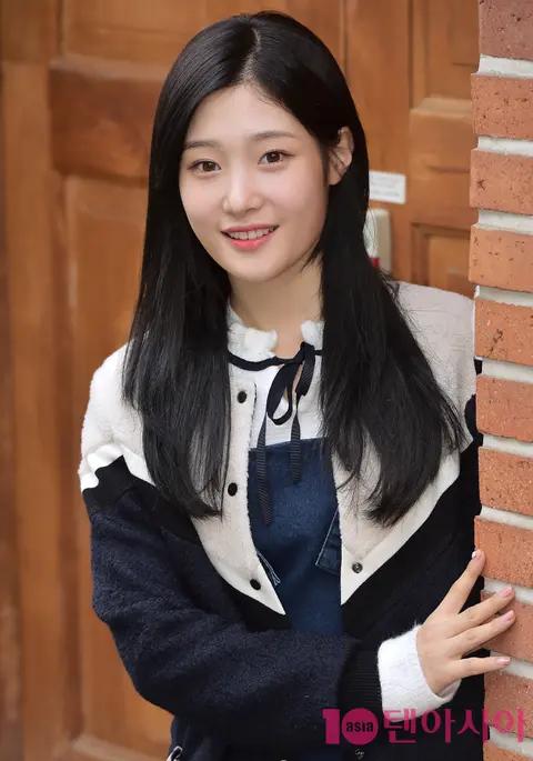 Jung Chae-yeon — Interview