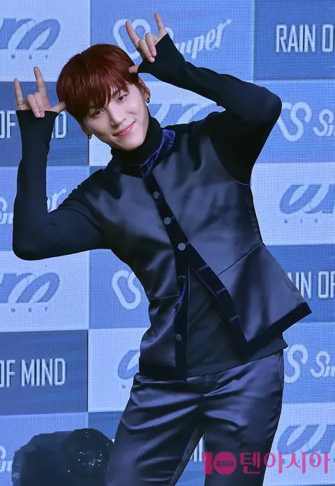 SNUPER, Woo Sung — Snoofer Showcase