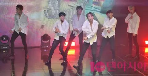 SNUPER — Snoofer Showcase