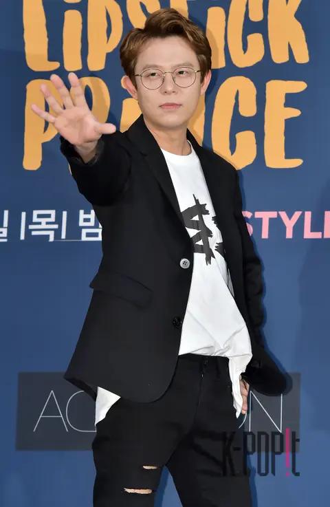 Tony Ahn — Lipstick Prince