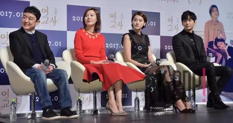 Group — Female Teacher Production Briefing — 2016-11-29