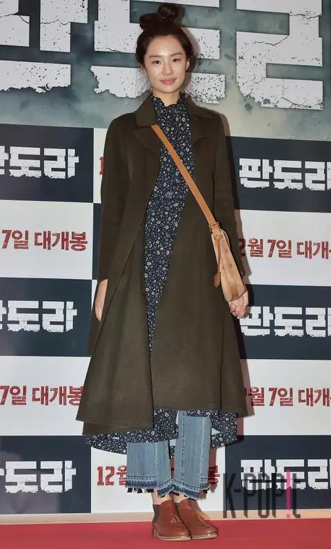 Stephanie Lee — Pandora VIP Premiere