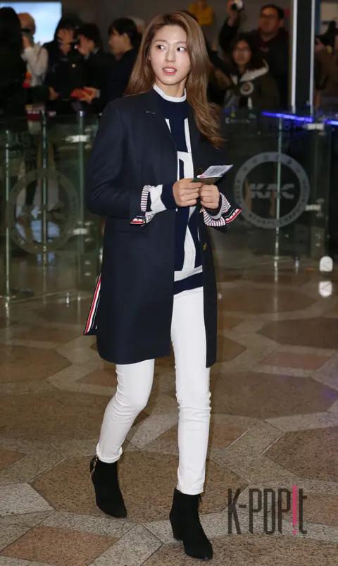 Seolhyun (AOA) — Airport