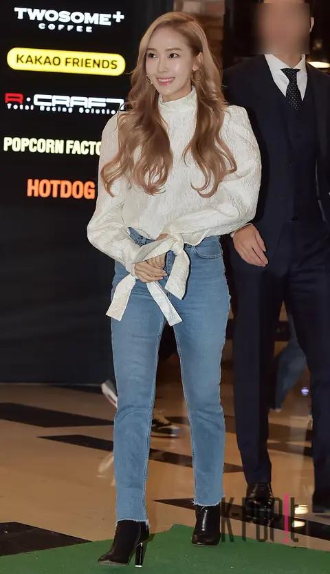 Jessica — Jessica Fan Sign Event