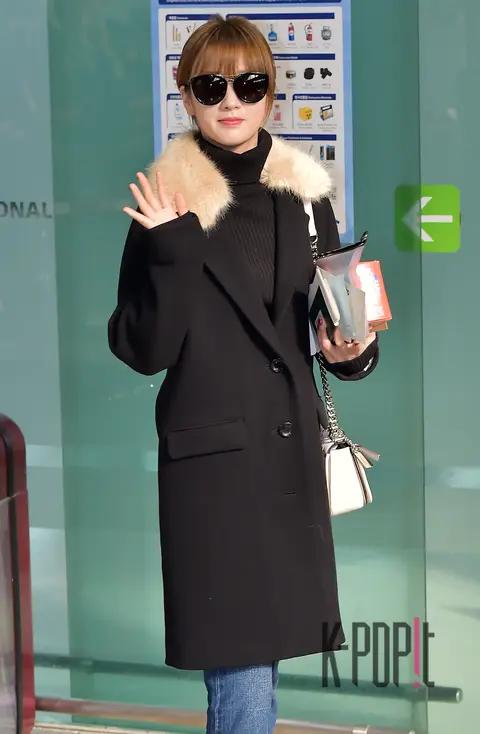 Apink, Bomi — Airport