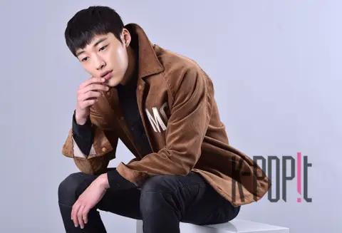 Interview — Woo Do-hwan — 2016-12-22