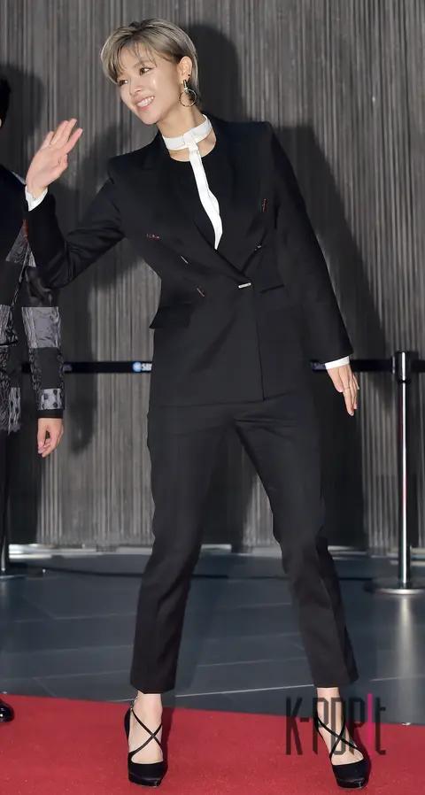 Jeongyeon — SBS Entertainment Awards