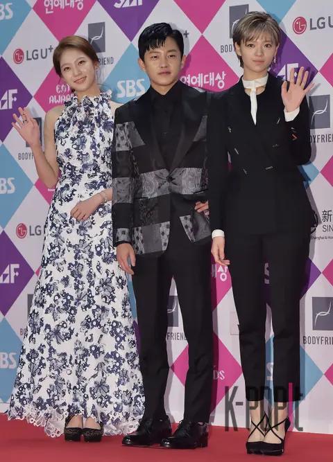 Group Photo 1 — SBS Entertainment Awards
