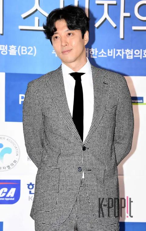 Lee Dong-gun — Consumer Day Awards Ceremony