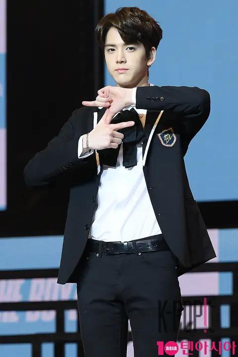 THE BOYZ, Young-hoon — THE BOYZ Showcase