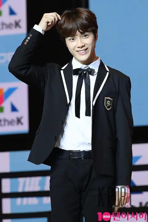 THE BOYZ, Ju Hak-nyeon — THE BOYZ Showcase