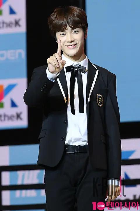 THE BOYZ, Ju Hak-nyeon — THE BOYZ Showcase