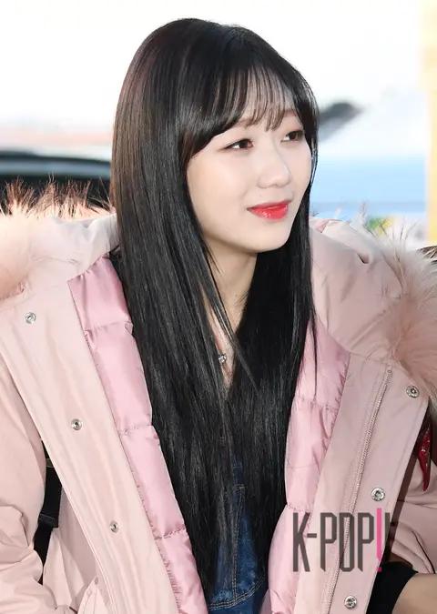 Lovelyz, Ryu Su-jung — Airport